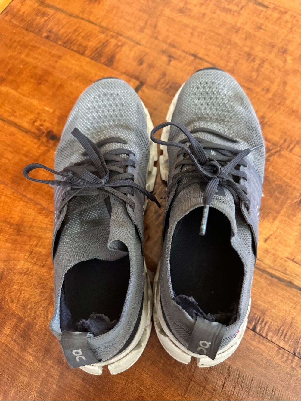 On Cloud Women's Running Shoes in Metal - Picture 2 of 10
